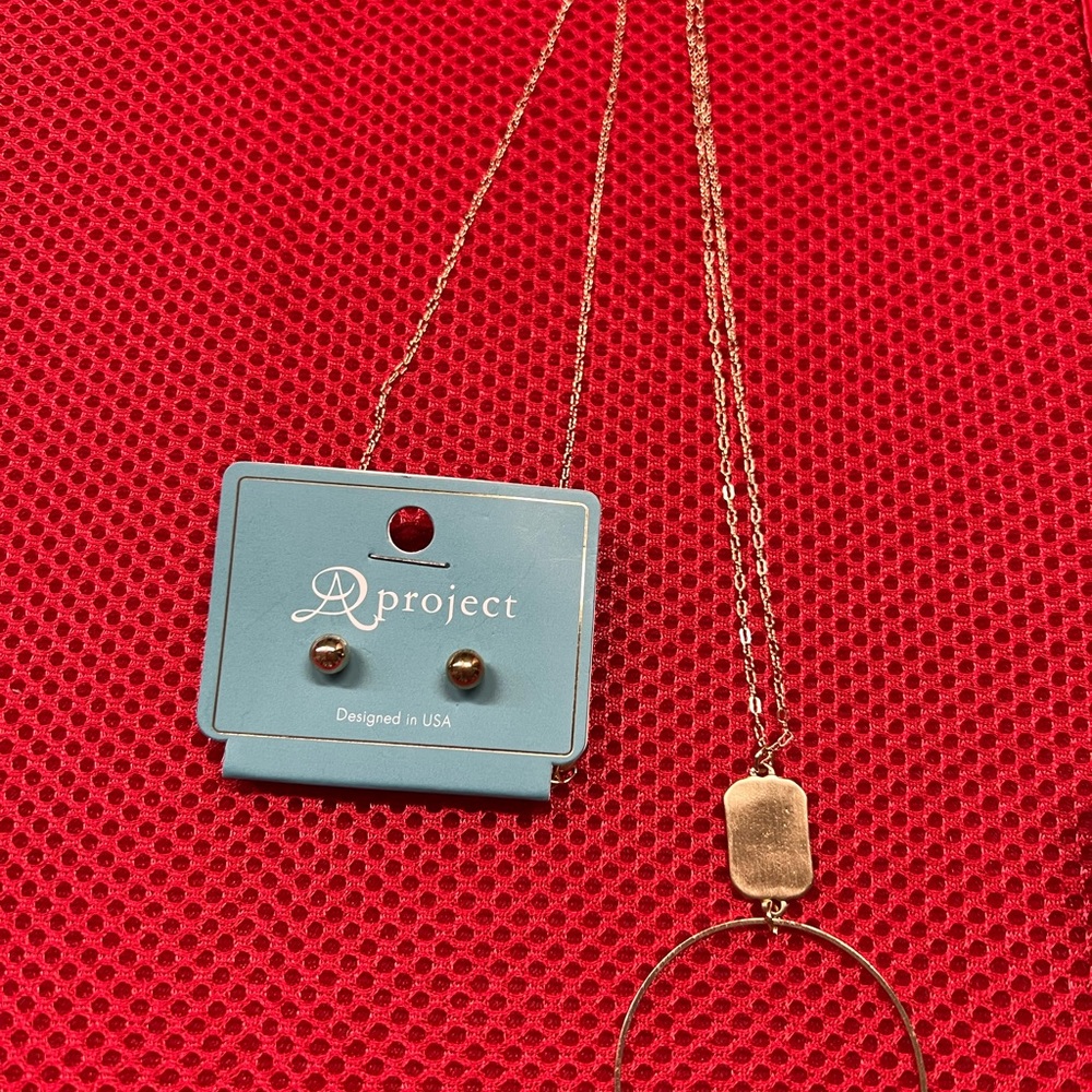 Aproject Gold Necklace and Earring Set